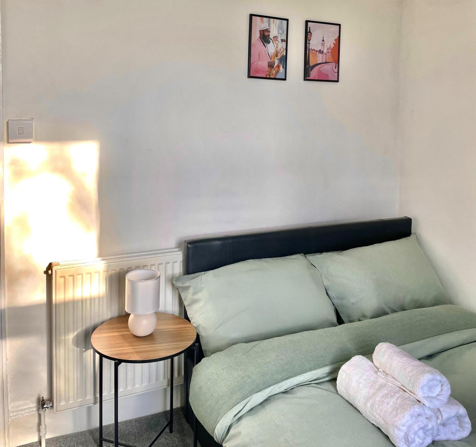 Cosy Double Rooms A Stones Throw From Wembley Stadium 伦敦 客房 照片