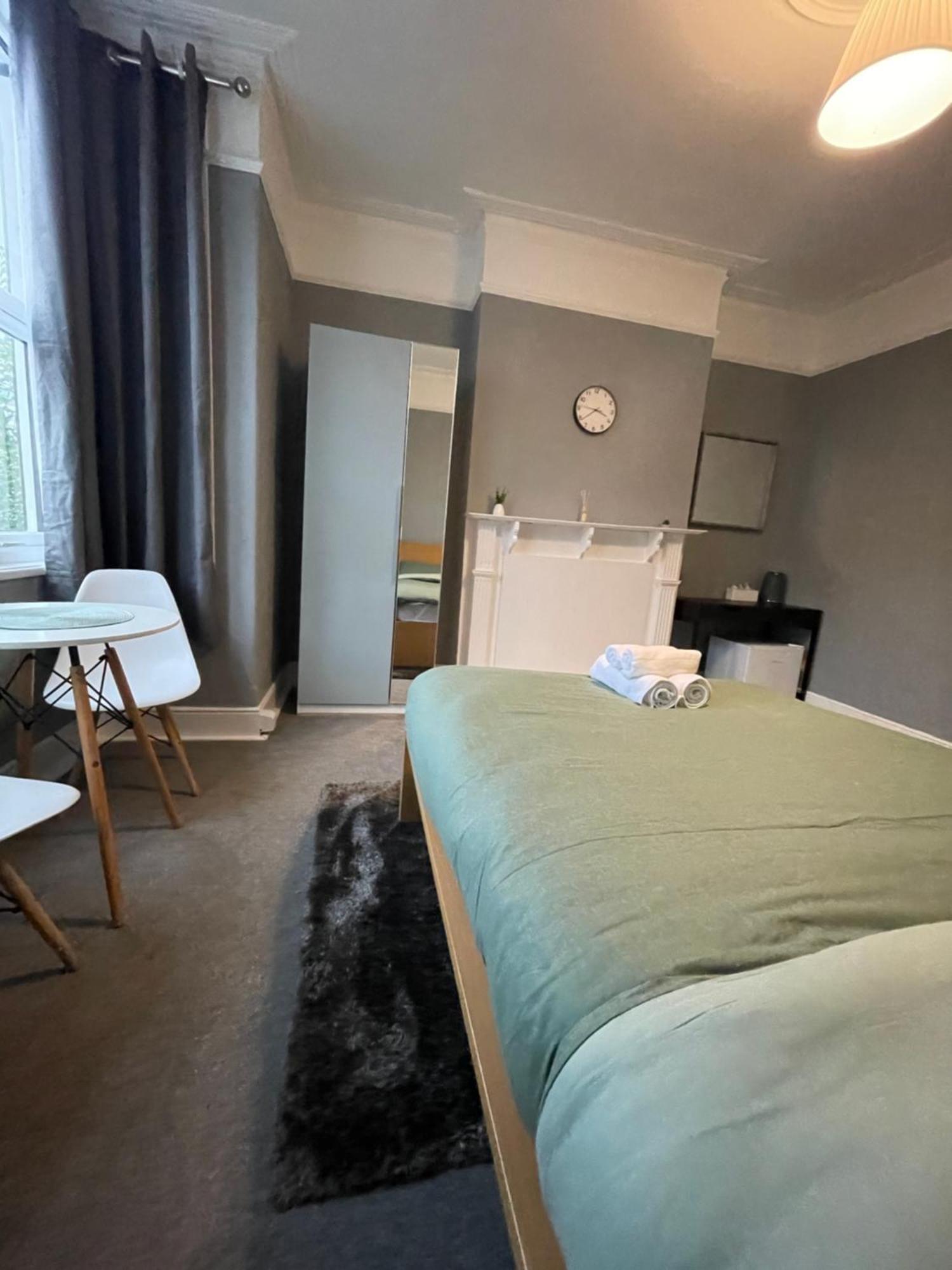 Cosy Double Rooms A Stones Throw From Wembley Stadium 伦敦 外观 照片
